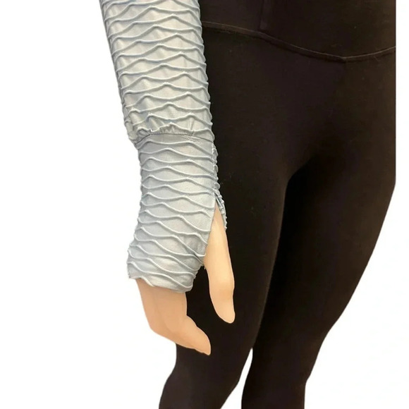 Buffbunny Permafrost 1/2 Zip Crop Textured Long Sleeve  Blue Top Size XL - Picture 7 of 10